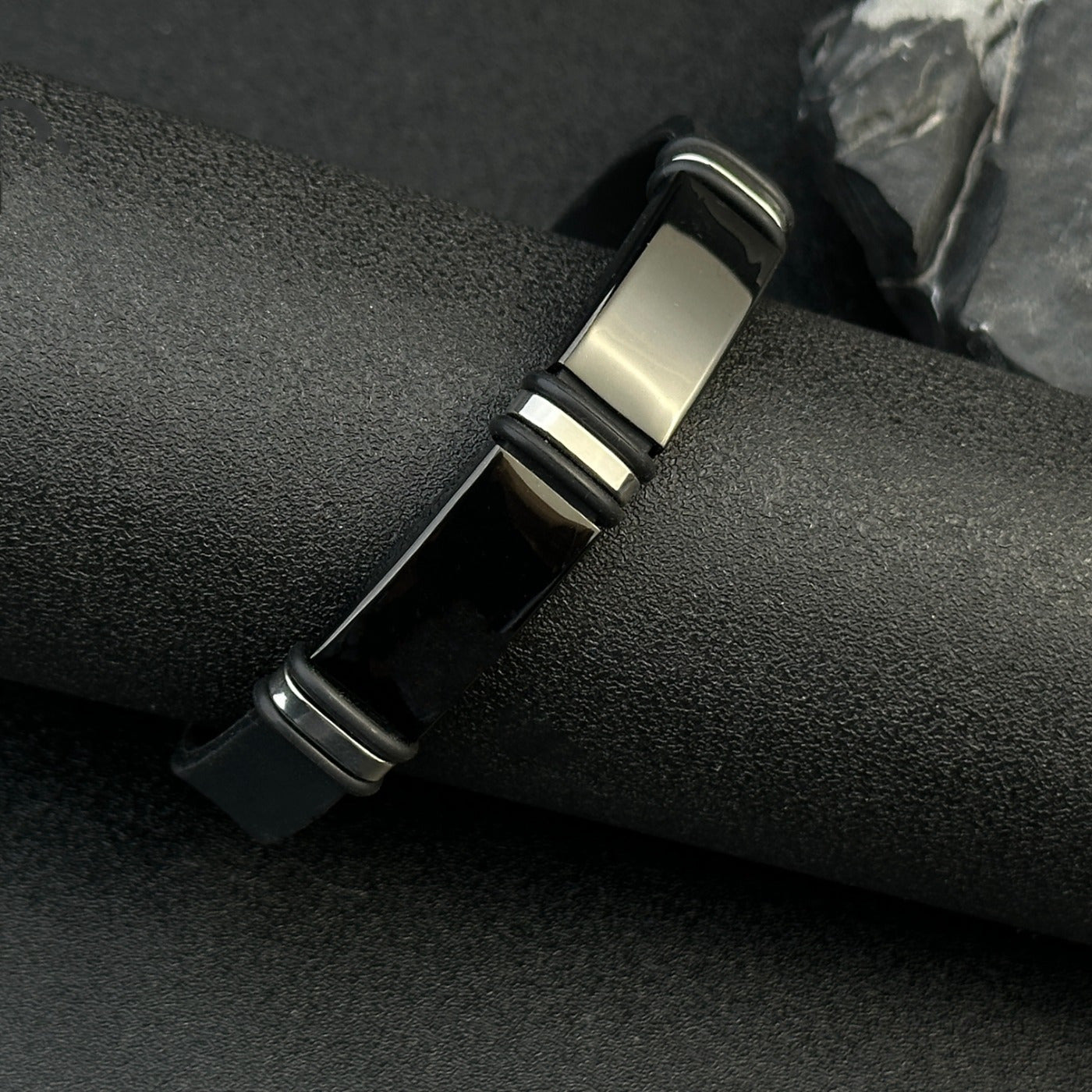 Bracelet de Manchette Réglable en Acier Inoxydable – Style Décontracté & Élégant