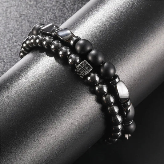 Bracelet en Hématite Noire Givrée – Style Occidental avec Breloques Carrées
