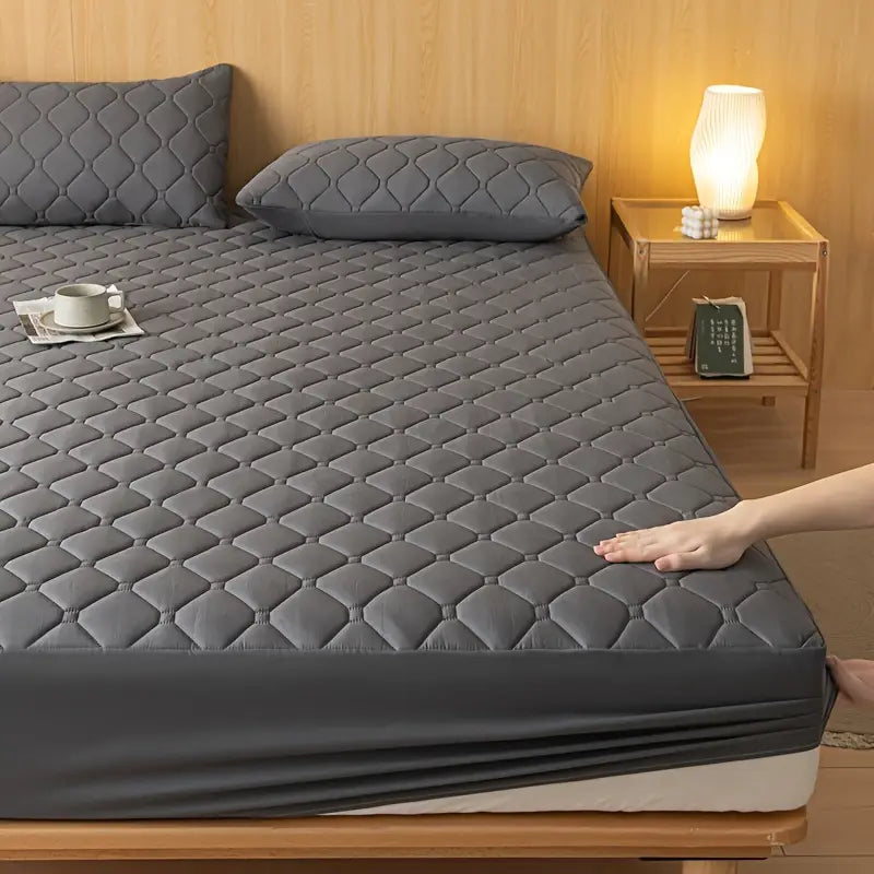 Protège-Matelas & Couvre-Lit Épais Matelassé – Confort & Protection Imperméable