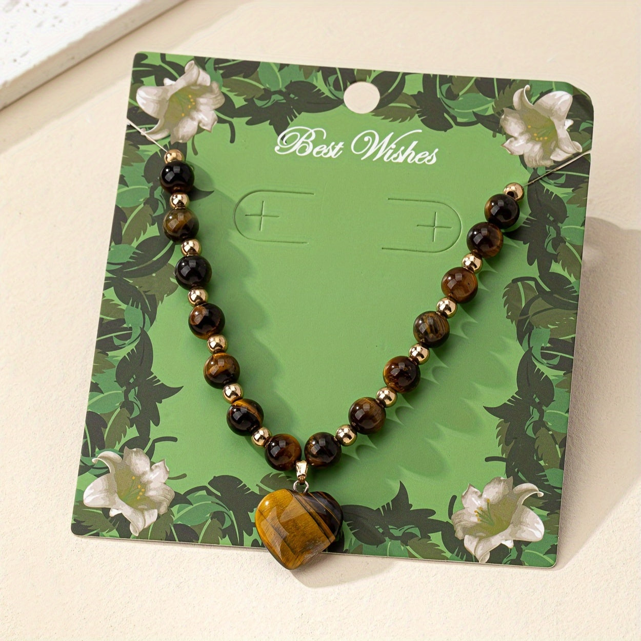Collier Élégant Vintage en Perles d'Œil de Tigre avec Pendentif Cœur