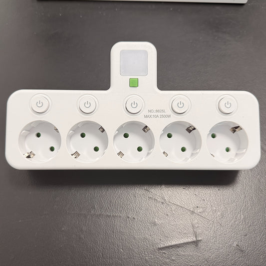 Multiprise AC avec Prise 5 & Interrupteur Séparé – Station de Charge Compacte