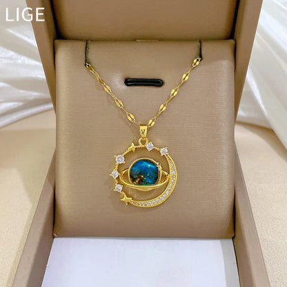 ✨ Collier Planète Étoilée – Plaqué Or 18K & Zircons Étincelants