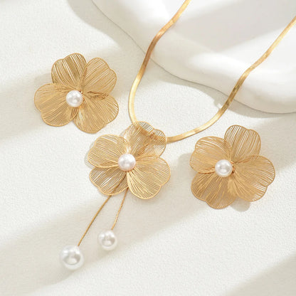 🌸 Ensemble Collier & Boucles d'Oreilles – Élégance Dorée & Perles Raffinées