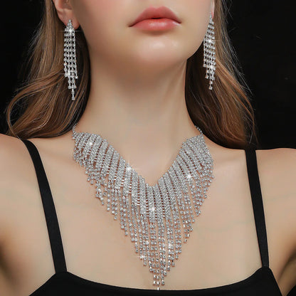 💎 Ensemble Collier & Boucles d’Oreilles à Pampilles – Strass Étincelants