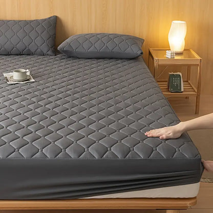 Protège-Matelas & Couvre-Lit Épais Matelassé – Confort & Protection Imperméable
