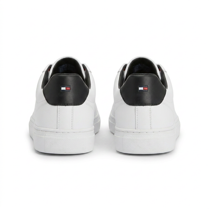 Sneakers Premium Tommy Hilfiger en Cuir Blanc – Élégance & Confort au Congo