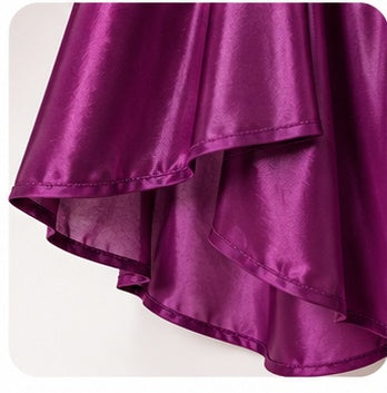 la robe  royale Satin & Dentelle Royale – Douceur et Élégance