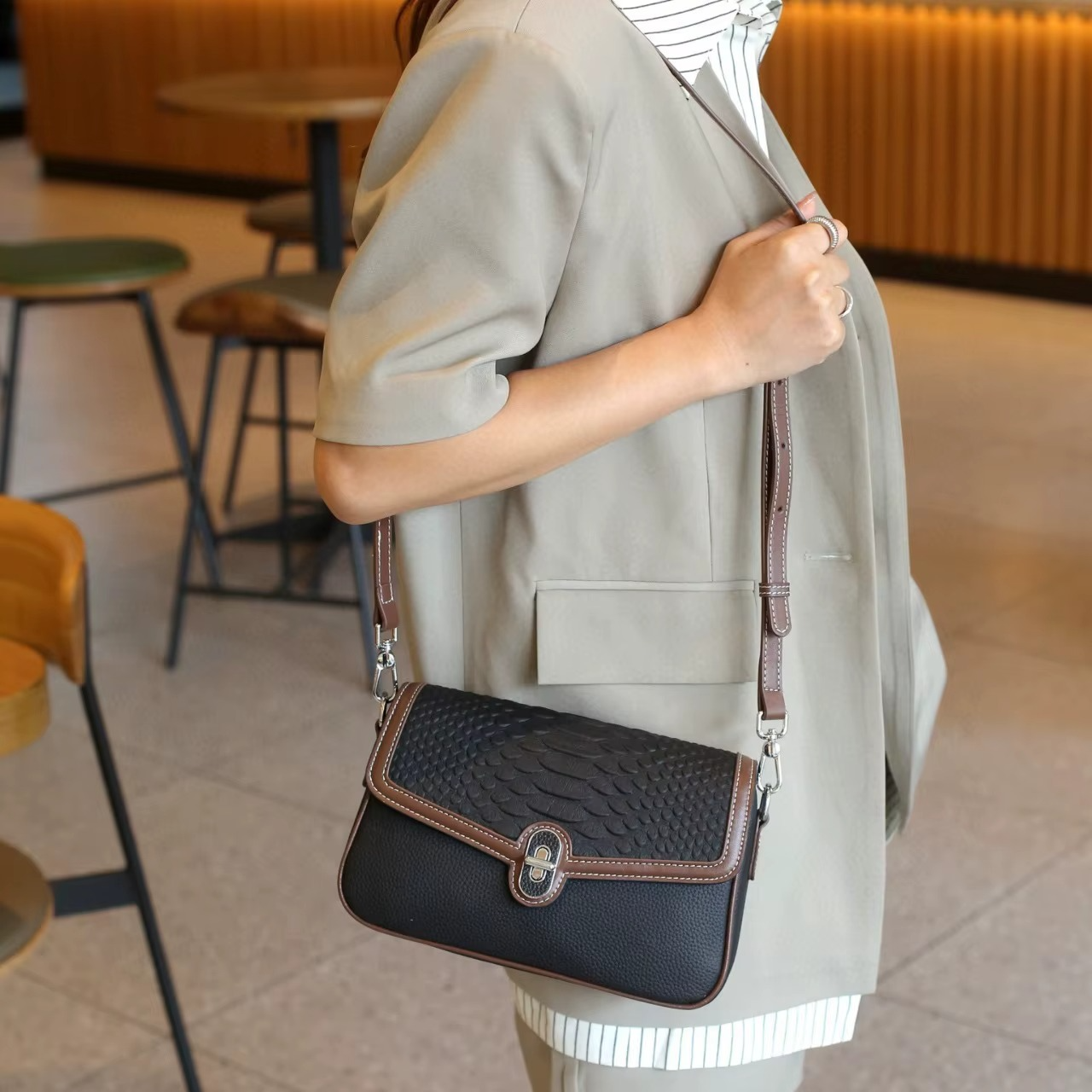 Sacs à Bandoulière Décontractés en Cuir  – Sacs Messager pour Femmes | Mode 2025