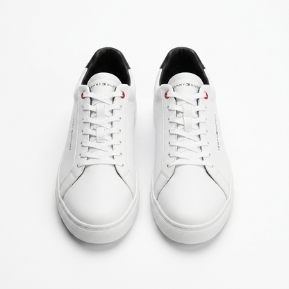 Sneakers Premium Tommy Hilfiger en Cuir Blanc – Élégance & Confort au Congo